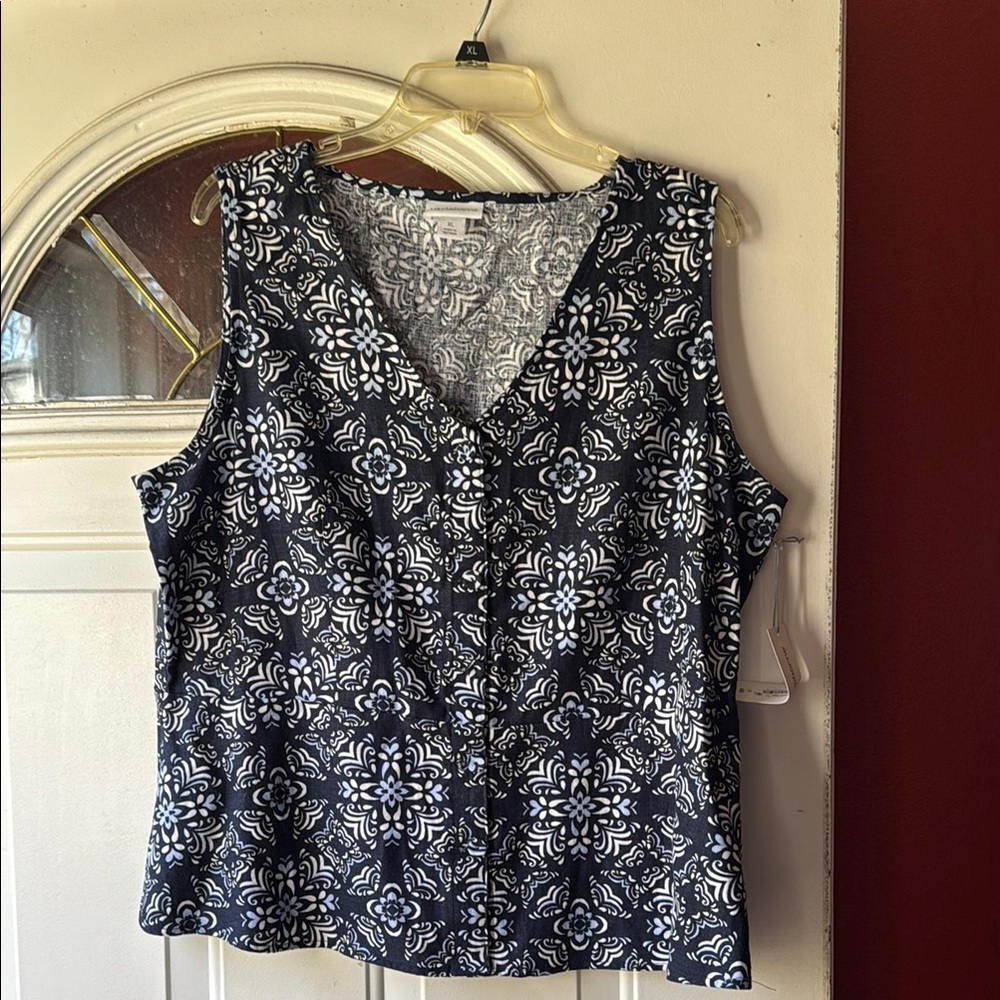Navy blue and White Sleeveless Top